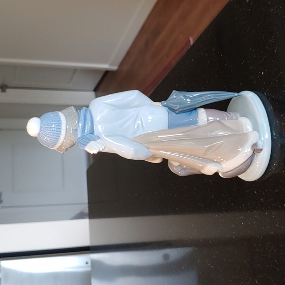 Lladro "Winter" figurine - Picture 3 of 6